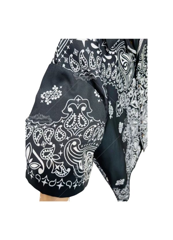 Black Heraldic Crest Tee | Ph&ograve;ng trưng b&agrave;y sang trọng