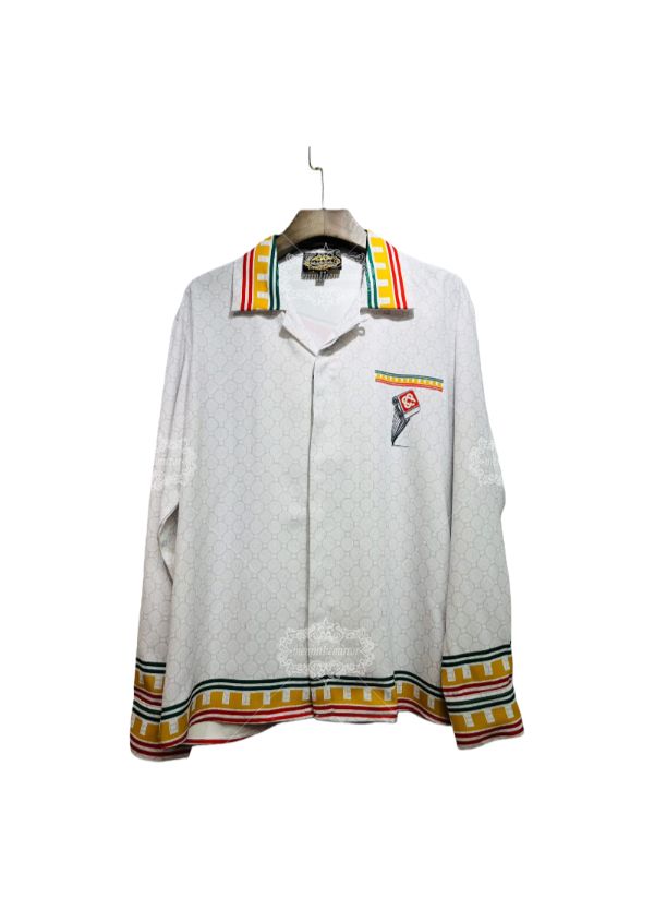 &Aacute;o thun d&acirc;y chuyền h&igrave;nh học v&agrave;ng đen | Ph&ograve;ng trưng b&agrave;y sang trọng