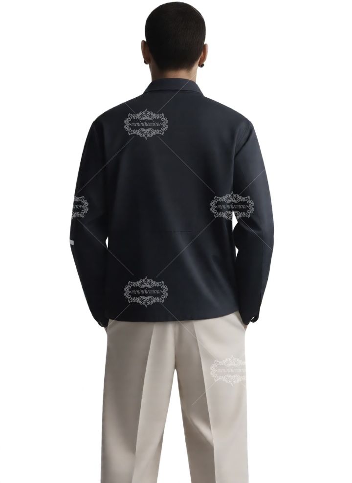 &Aacute;o sơ mi c&oacute; biểu tượng chữ AMIRI m&agrave;u đen | V&ograve;ng cổ giải tr&iacute;