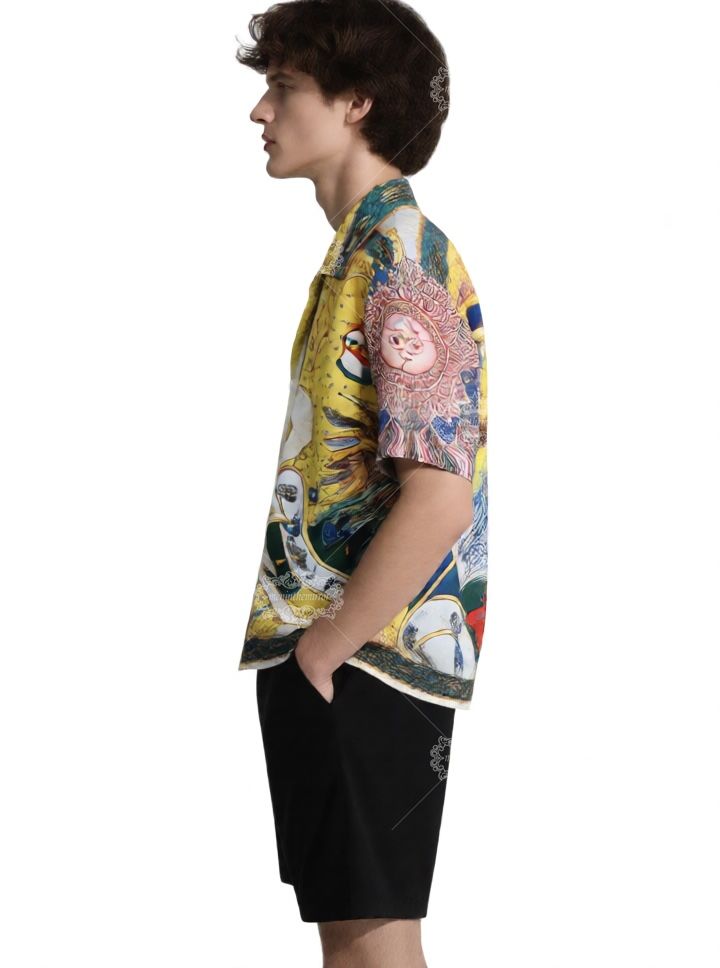 &Aacute;o sơ mi in họa tiết thần mặt trời v&agrave; đồng hồ mặt trời sống động | &Aacute;o ngắn kiểu Baroque m&agrave;u v&agrave;ng sang trọng